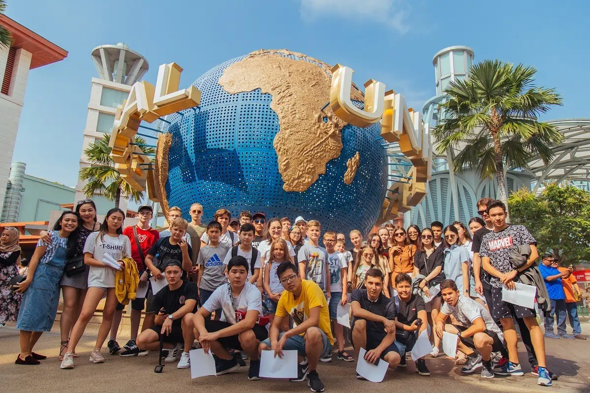 Merlion English Summer Intensive Language teen Leadership Camp
